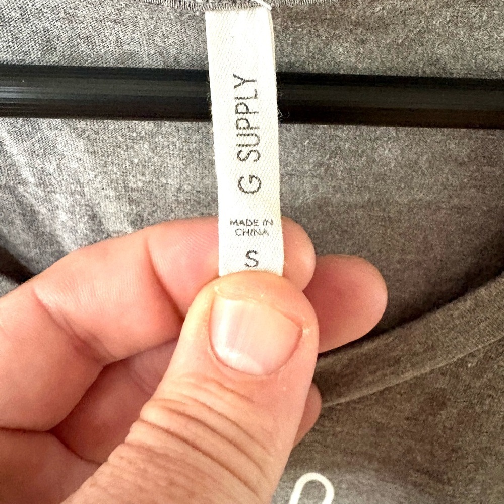 Chic Gray V-Neck Graphic Tee “Wife, Mom, Boss” - Picture 3 of 5